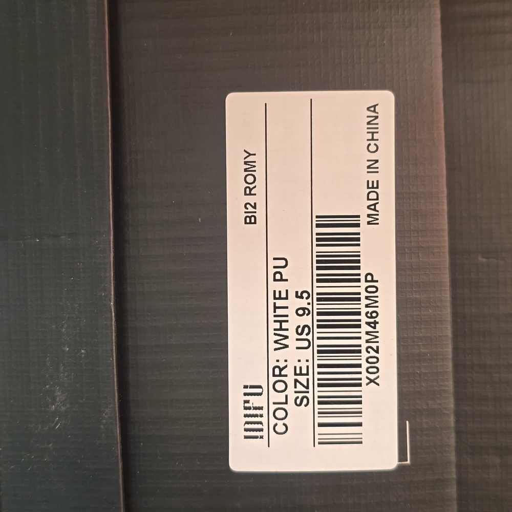 IDIFU White PU Footwear